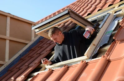 Pose de fenêtres de toit Velux à Bardigues